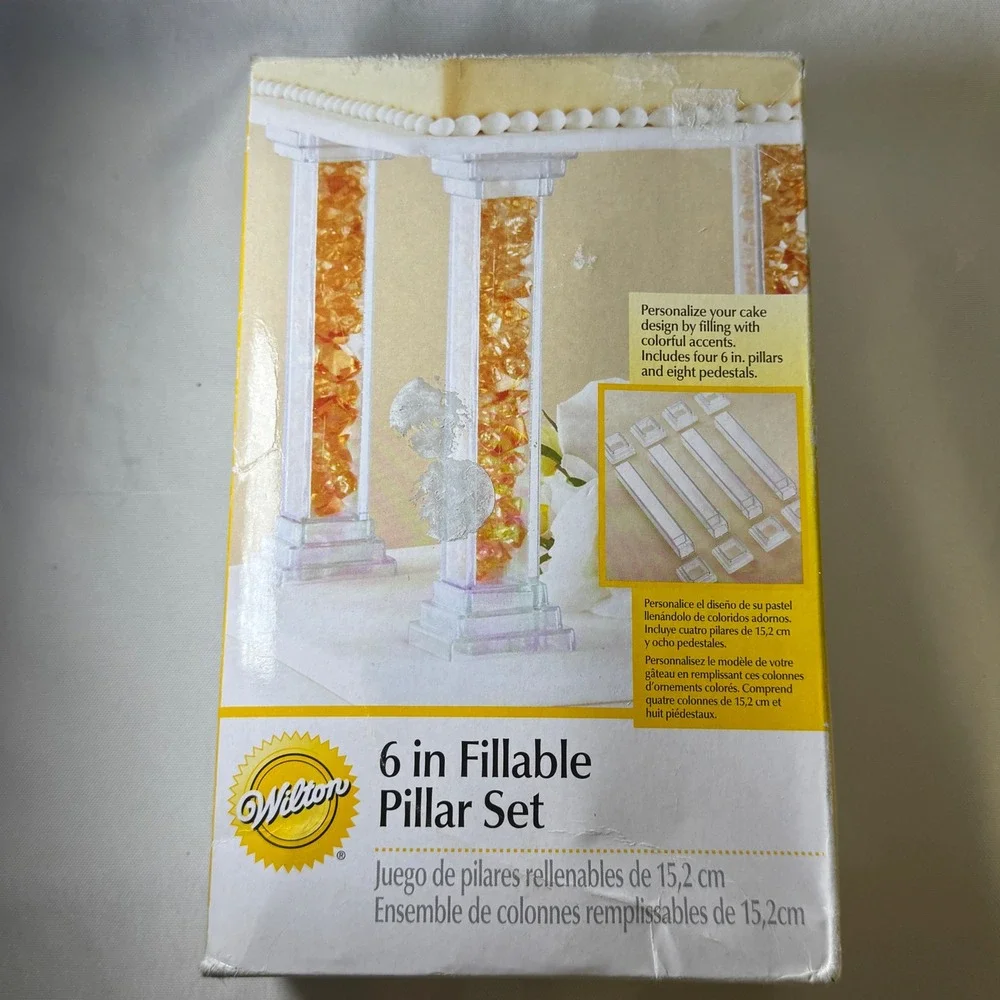 Wilton 6 in Fillable Pillar Set Clear Cake Separators 4 Pillars 8‎ Pedestals